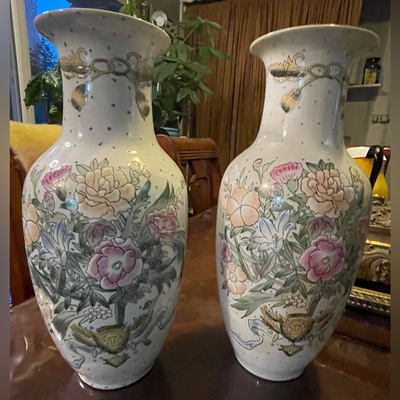1 Chinoiserie Floral vase per price.No bundles. - Picture 5 of 16